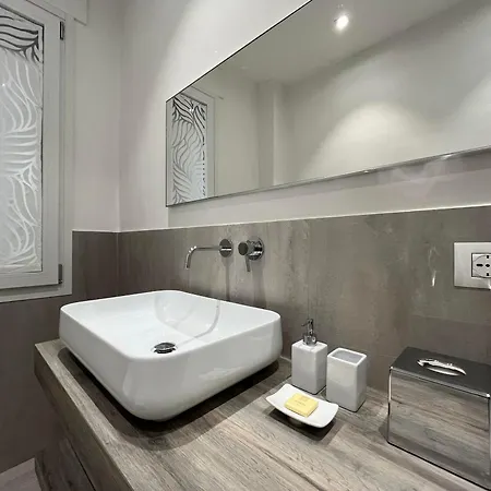 Adelasia Al Corso Apartment