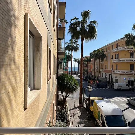 Daire Adelasia Al Corso Alassio